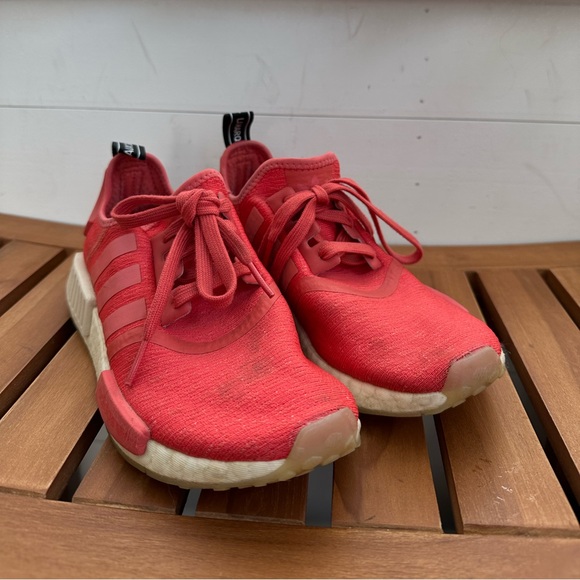 Red Adidas Women's NMD R1 Runner Nomad Trace - Picture 3 of 11